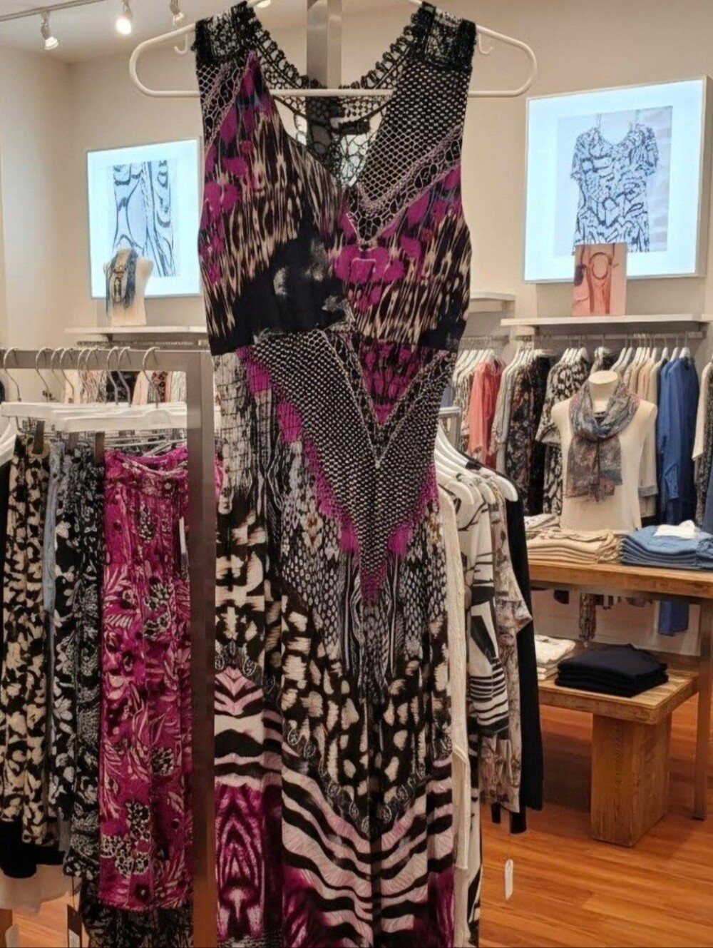 Women’s maxi dress size medium